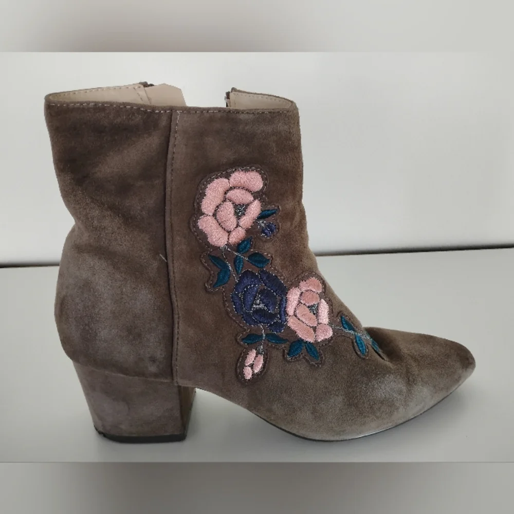 Steven by Steve Madden Size 7 1/2 Floral Ankle Boots - Picture 10 of 13